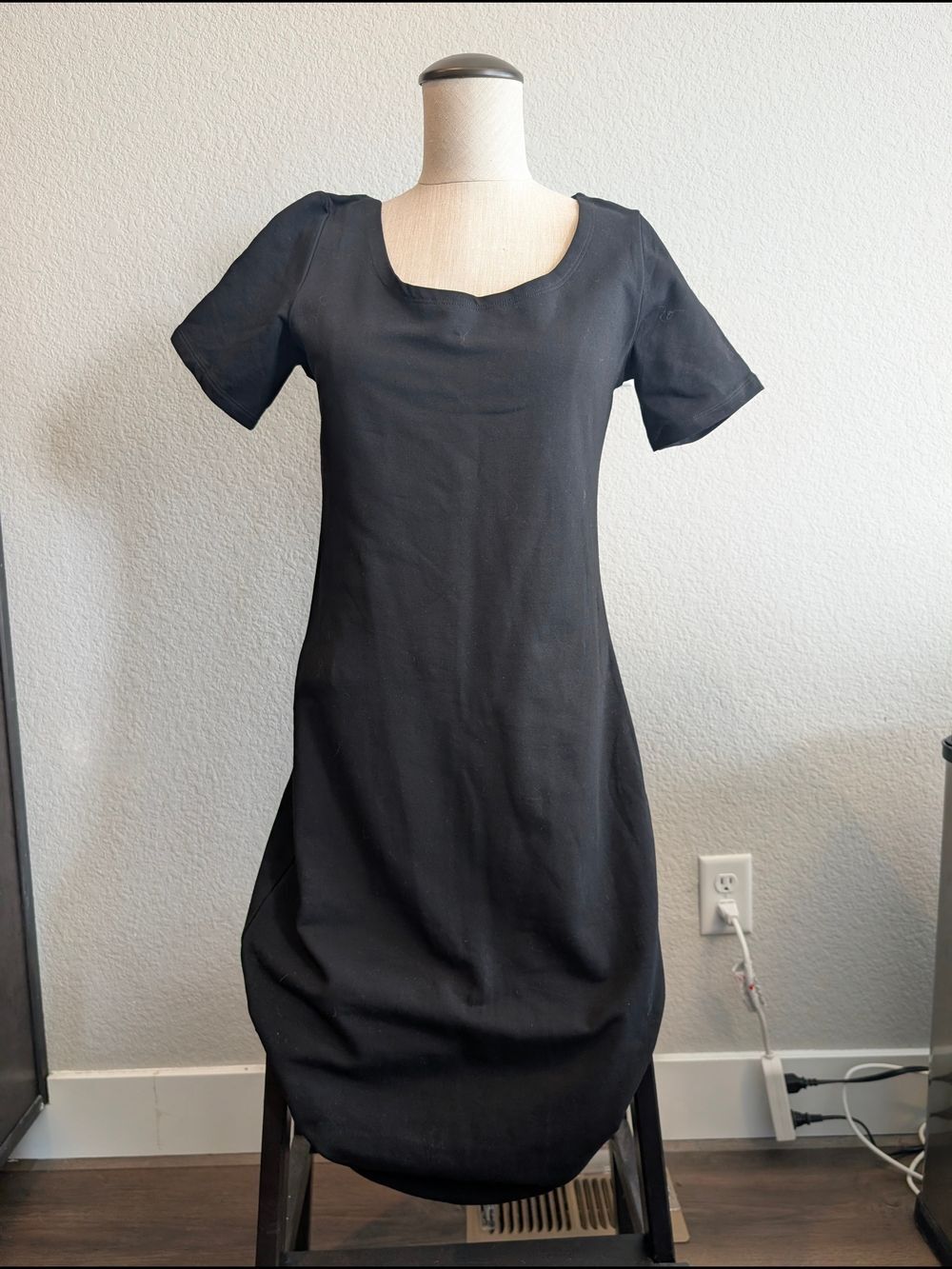 TAM WARE Women's Sz L Stylish Surplice Wrap Bodycon Knit Dress